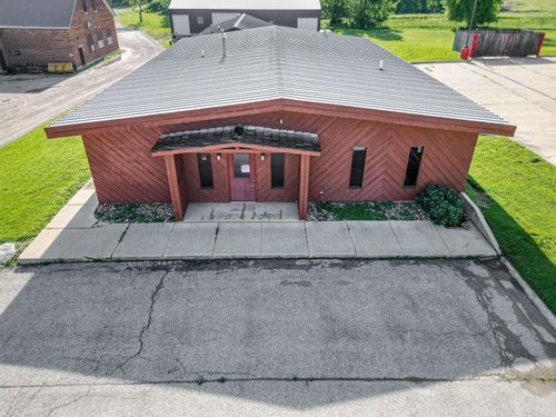 902 S Grand Ave, Charles City, IA, 50616-3735 | Card Image