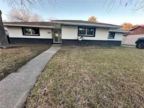 217 Pecos St, Portland, TX, 78374-1328 | Card Image