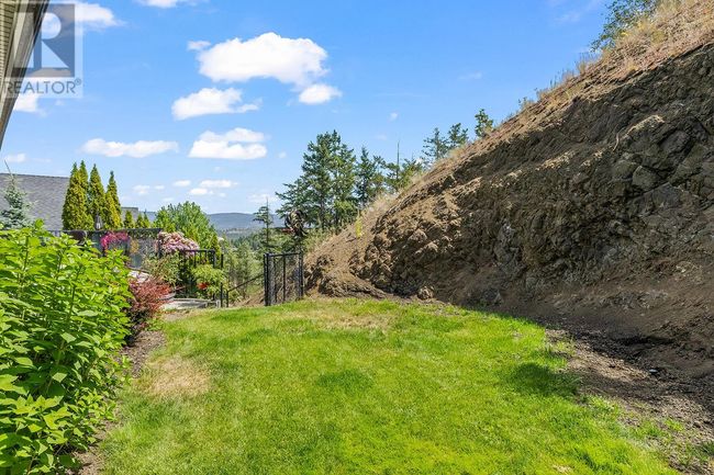 1089 Long Ridge Dr, House other with 4 bedrooms, 3 bathrooms and 2 parking in Kelowna BC | Image 18