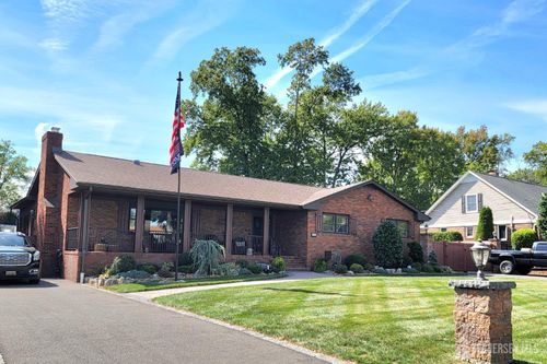 75 Highland Rd, Colonia, NJ, 07067-3809 | Card Image