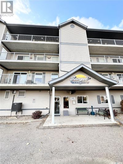 203 - 445 Government Rd, Condo with 2 bedrooms, 2 bathrooms and null parking in Weyburn SK | Image 1