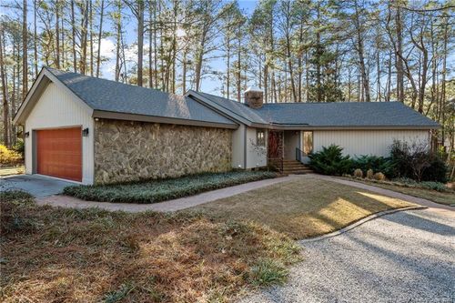 15740 Fox Ln, Wagram, NC, 28396-9739 | Card Image