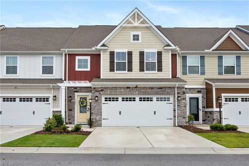 1623 Catbird Ln, Chesapeake, VA, 23323-7021 | Card Image