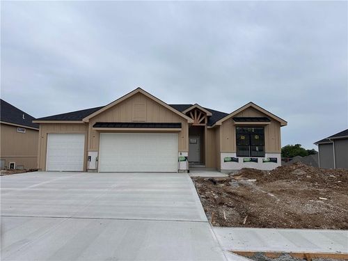 2316 Larkspur Ln, Kearney, MO, 64060-7362 | Card Image