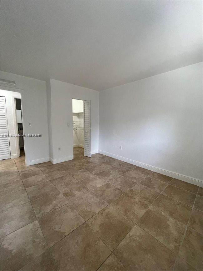 APT-26 - 8607 Sw 68 Th Ct, Condo with 2 bedrooms, 1 bathrooms and null parking in Pinecrest FL | Image 7