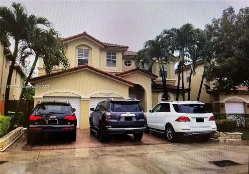 8437 Nw 110th Ave, Doral, FL, 33178-5253 | Card Image