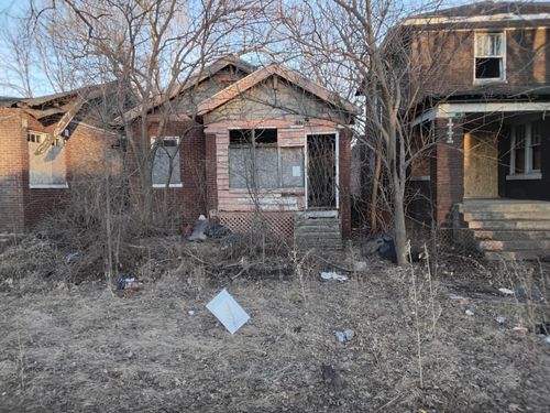 1177 Harrison St, Gary, IN, 46407-1110 | Card Image