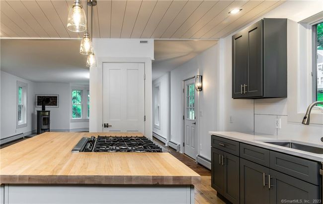 62 Railroad St, House other with 3 bedrooms, 3 bathrooms and 4 parking in Canaan CT | Image 8