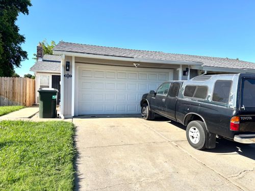 8653 Danridge Dr, Sacramento, CA, 95828-3836 | Card Image