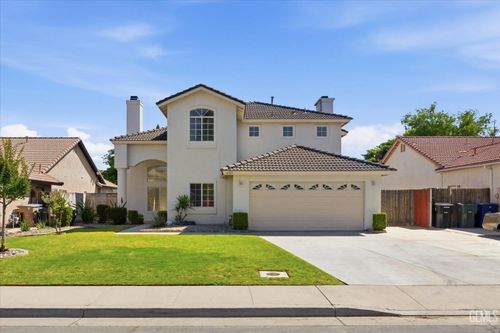 6105 Kettlerock Mountain Ct, Bakersfield, CA, 93313-4537 | Card Image