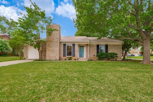 1041 S Riverside Dr, Grapevine, TX, 76051-3389 | Card Image