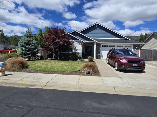 266 Retirement Ln, CaveJunction, OR, 97523 | Card Image