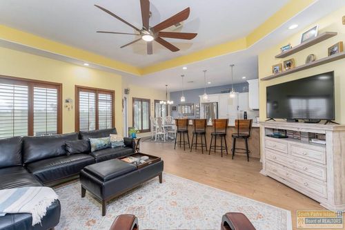 25 Golf House Rd, Laguna Vista, TX, 78578-2985 | Card Image