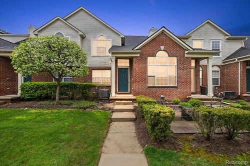 27204 Chantel Dr, Commerce Twp, MI, 48390-5871 | Card Image