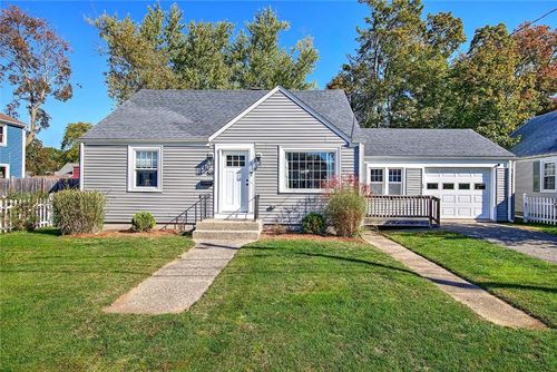 50 Larchmere Dr, Rumford, RI, 02916-3508 | Card Image