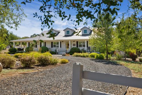 956 Chardonnay Ct, Murphys, CA, 95247-9631 | Card Image
