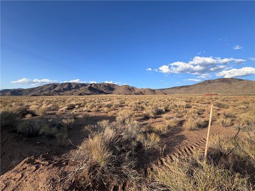 000 Destiny Dr, Golden Valley, AZ, 86413 | Card Image