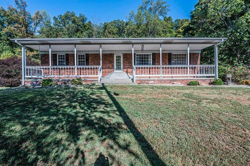 220 Dunn Store Rd, Morgantown, KY, 42261-8266 | Card Image