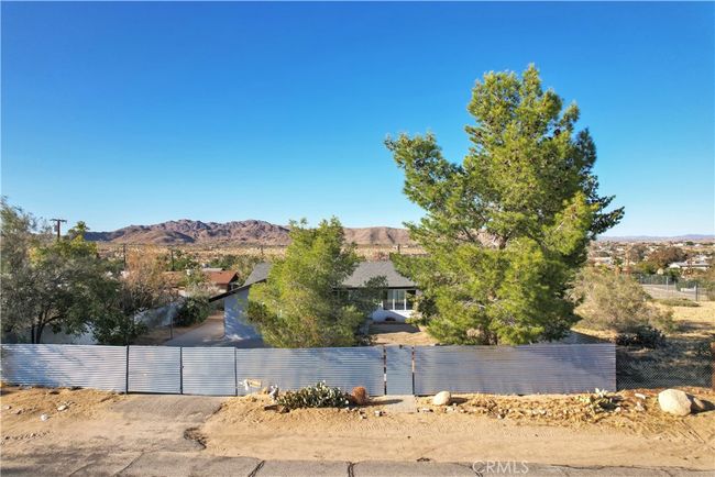 61638 La Jolla Dr, House other with 4 bedrooms, 2 bathrooms and null parking in Joshua Tree CA | Image 28