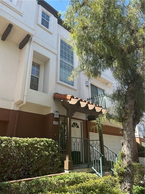 2932 Ballesteros Ln, Tustin, CA, 92782-1126 | Card Image