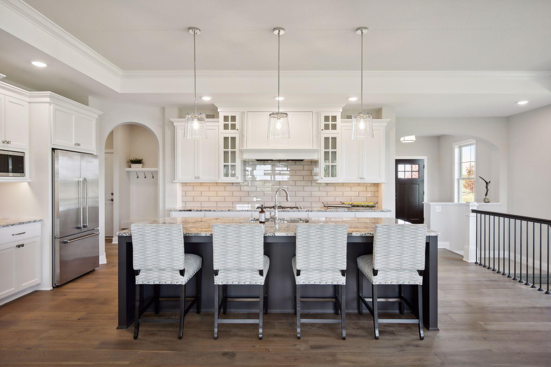 Lakeside Dr, Chaska, MN 55318