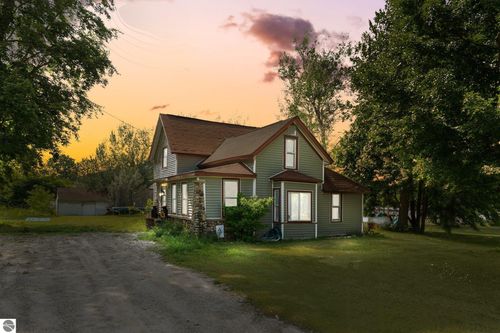 6531 N 35 Rd, Manton, MI, 49663-9756 | Card Image