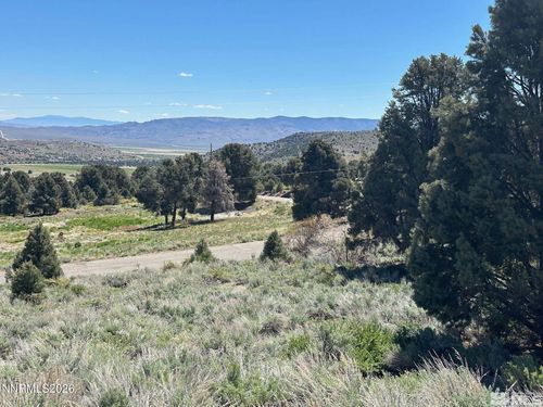 3242 Highland Way, Gardnerville, NV, 89410-7005 | Card Image