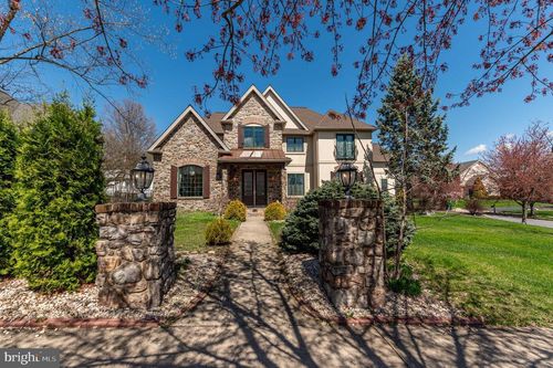 49 Crest Blvd, EASTON, PA, 18045-3138 | Card Image
