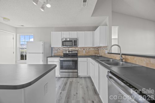 3043 Talledaga Ln Sw, Concord, NC, 28025-6027 | Card Image