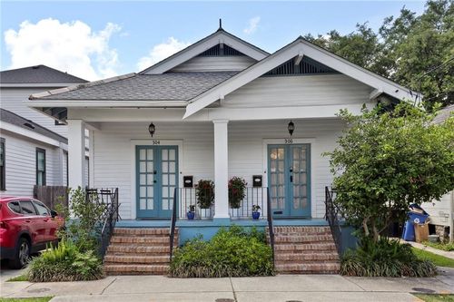 304 Henry Clay Ave, New Orleans, LA, 70118-5722 | Card Image