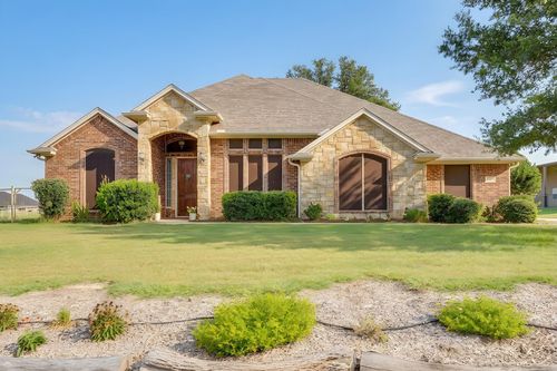 505 Morrow Rd, Springtown, TX, 76082-7182 | Card Image