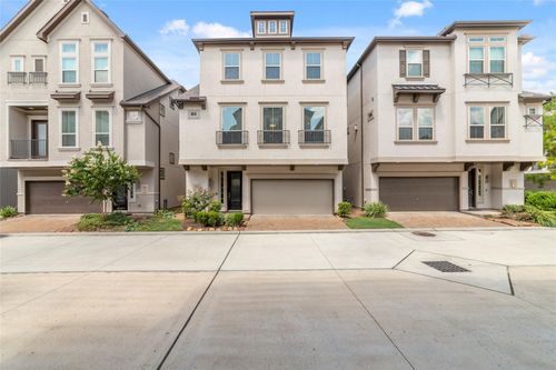 4011 Centre Valley Ln, Houston, TX, 77043-4328 | Card Image