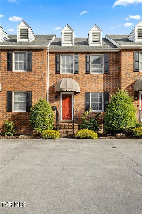 apt-5-461 Eastley Court, Kingsport, TN, 37660 | Card Image