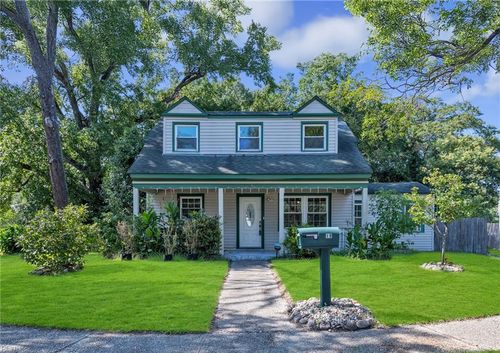 19 Alden Ave, Portsmouth, VA, 23702-2123 | Card Image