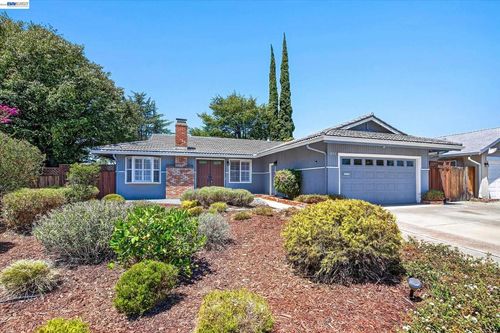 908 Norfolk Road, Livermore, CA, 94551 | Card Image