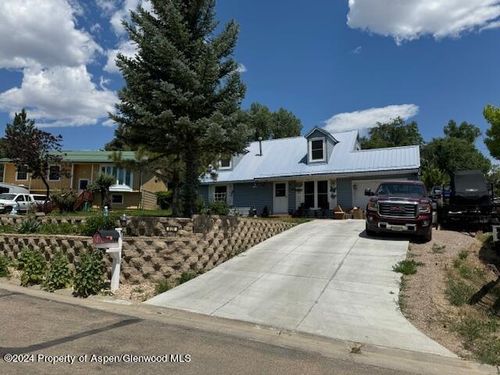 935 Herring Cir, Craig, CO, 81625-1429 | Card Image