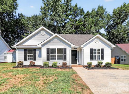 6111 Country Walk Dr, Charlotte, NC, 28212-4548 | Card Image