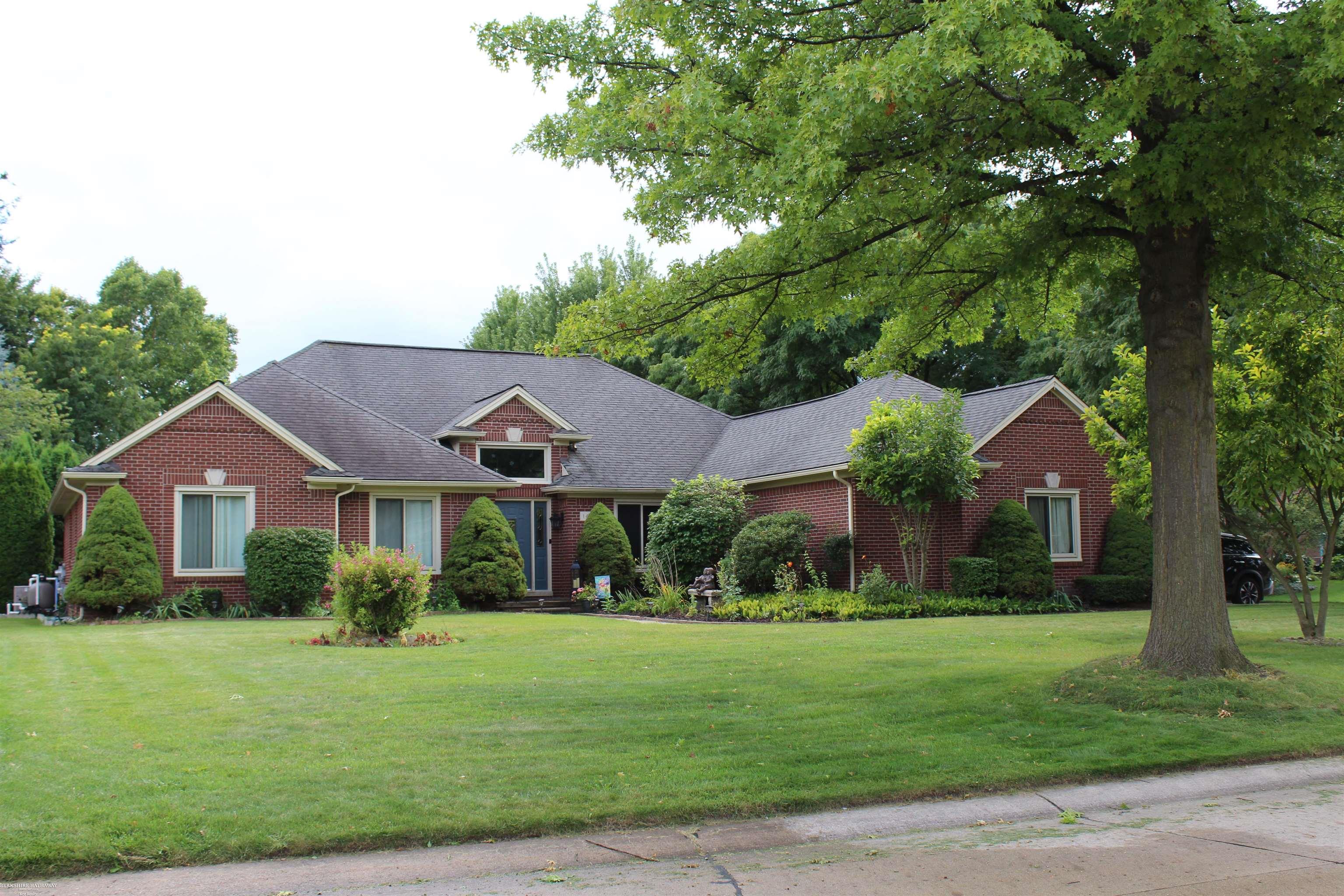 Merci Ave, Sterling Heights, MI 48313