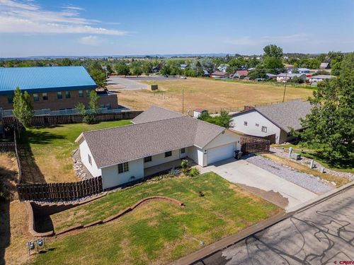 324 Meadows Cir, Bayfield, CO, 81122-9679 | Card Image