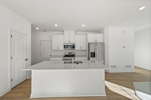 11046 203rd St W, Lakeville, MN, 55044-5956 | Card Image