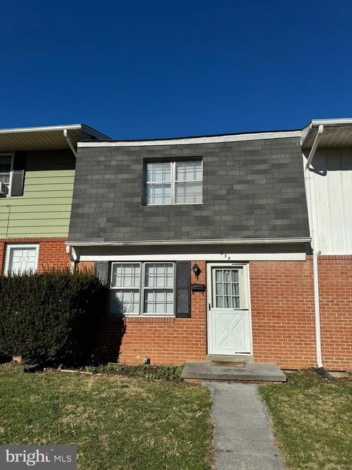 238 Cameron St, BERRYVILLE, VA, 22611-1142 | Card Image