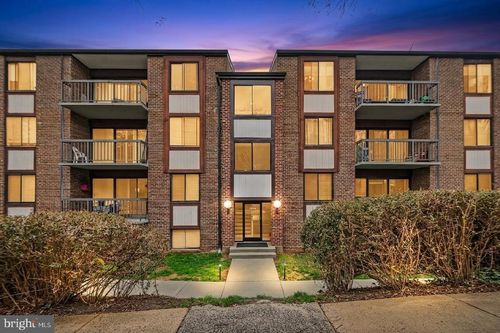 apt-304-9704 Kingsbridge Dr, FAIRFAX, VA, 22031-1678 | Card Image