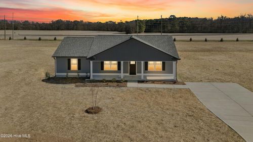 102 Dees Meadow Ln, Fremont, NC, 27830-7100 | Card Image