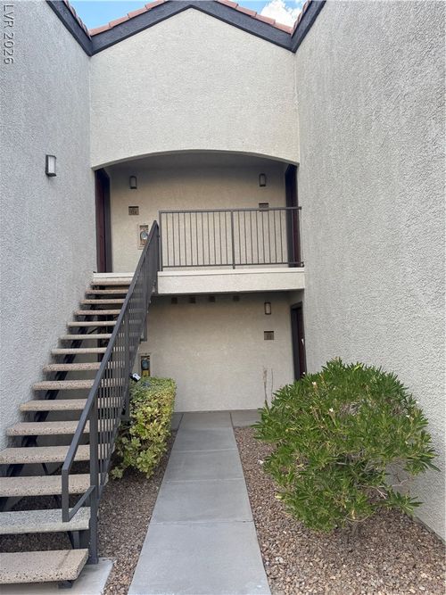 123-950 Seven Hills Dr, Henderson, NV, 89052-4306 | Card Image