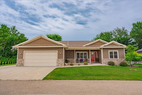102 Penny Lane, Lodi, WI, 53555 | Card Image
