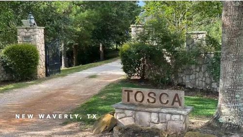 231 Hostetter Rd, New Waverly, TX, 77358-4066 | Card Image