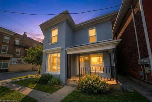 74 Erie Ave, Brantford, ON, N3S2E9 | Card Image