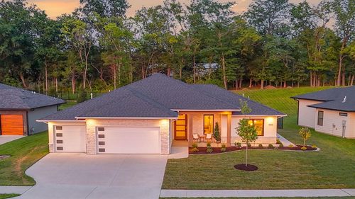 1050 Shore Acres Loop, COLUMBIA, MO, 65201-2974 | Card Image