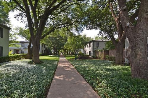 f-4945-4945 N Hall St, Dallas, TX, 75235-8811 | Card Image