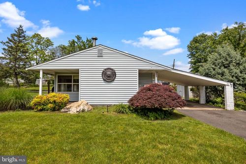 26 Marigold Cir, LEVITTOWN, PA, 19054-2015 | Card Image